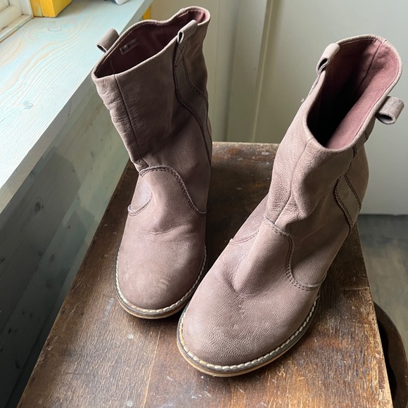 Lavorazione Artigiana leather boot for Sundance. Size 37 fits size 6.  EUC. - Picture 2 of 9